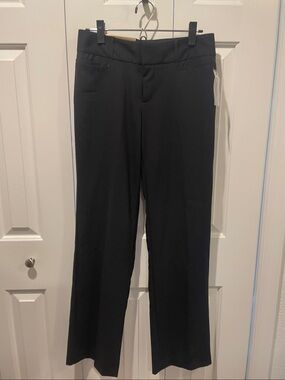 Daisy Fuentes Black Flat-Front Dress Pants